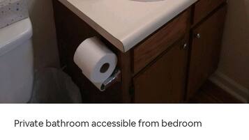 SĂšche-cheveux, serviettes fournies