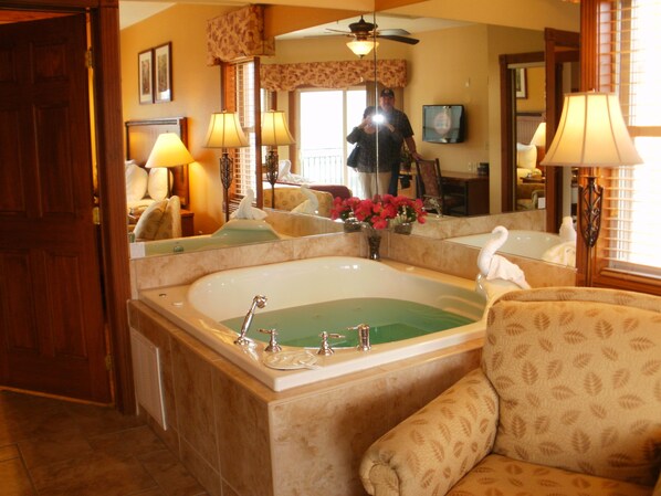 2 bedrooms, in-room safe, iron/ironing board, WiFi