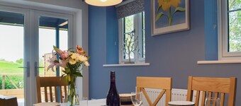 3 bedroom accommodation in Steventon, near Oxford