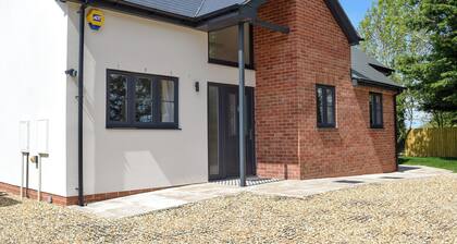 3 bedroom accommodation in Steventon, near Oxford