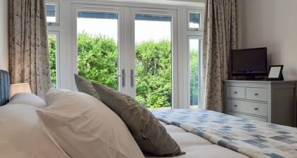 3 bedroom accommodation in Steventon, near Oxford