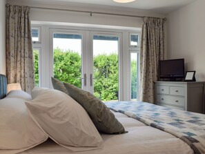 3 chambres, Wi-Fi gratuit, draps fournis