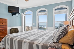 5 bedrooms, travel cot, WiFi, bed sheets