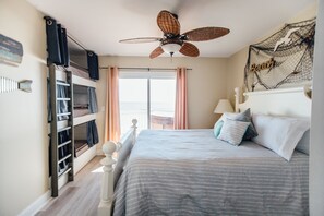 5 habitaciones, tabla de planchar con plancha, wifi y ropa de cama