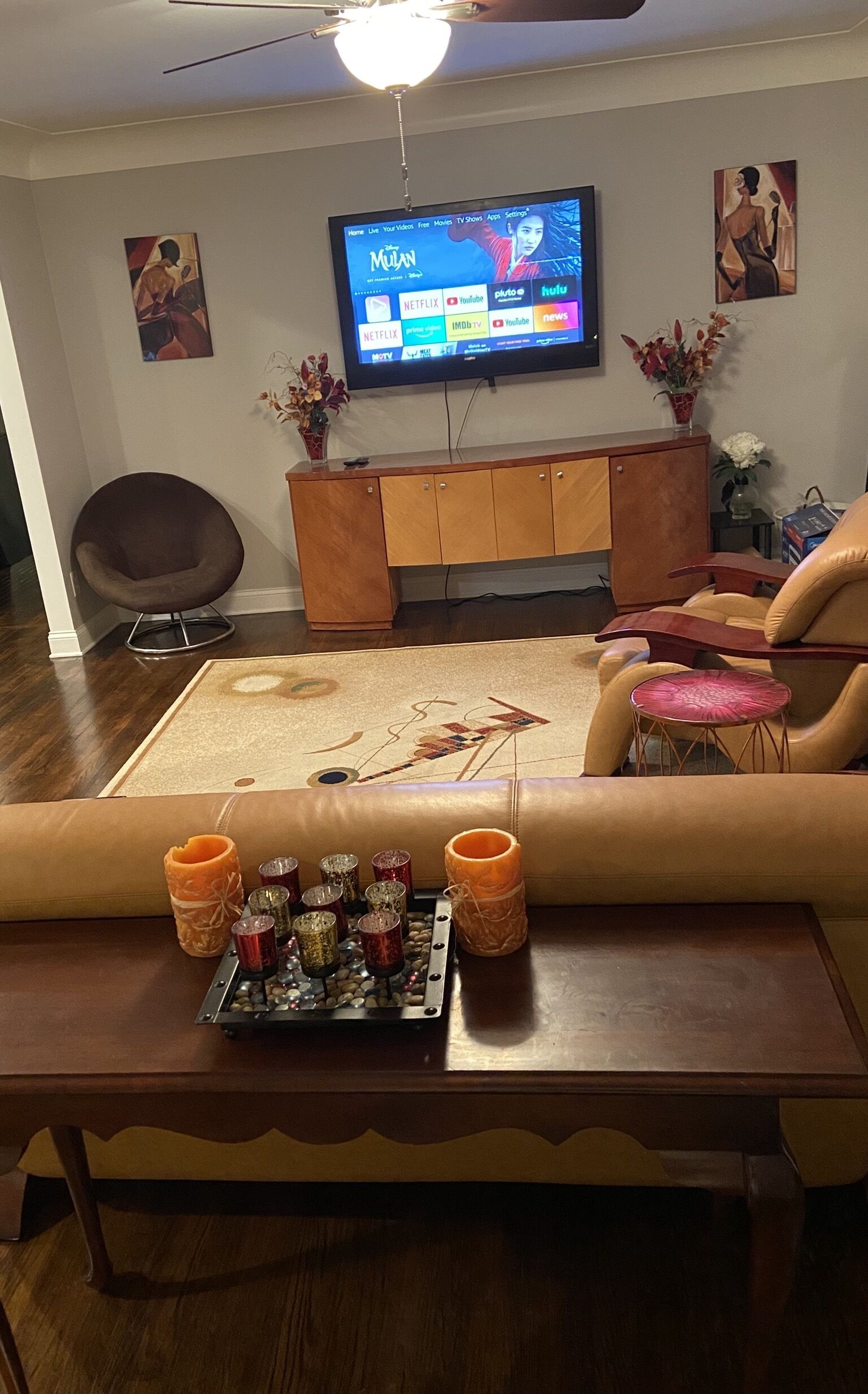 Modern Home, Secluded Hideaway in Southfield. 