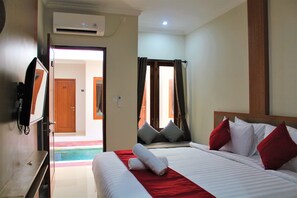 Standard Room | Desk, laptop workspace, free WiFi - Vin Stay Petanu (Denpasar)