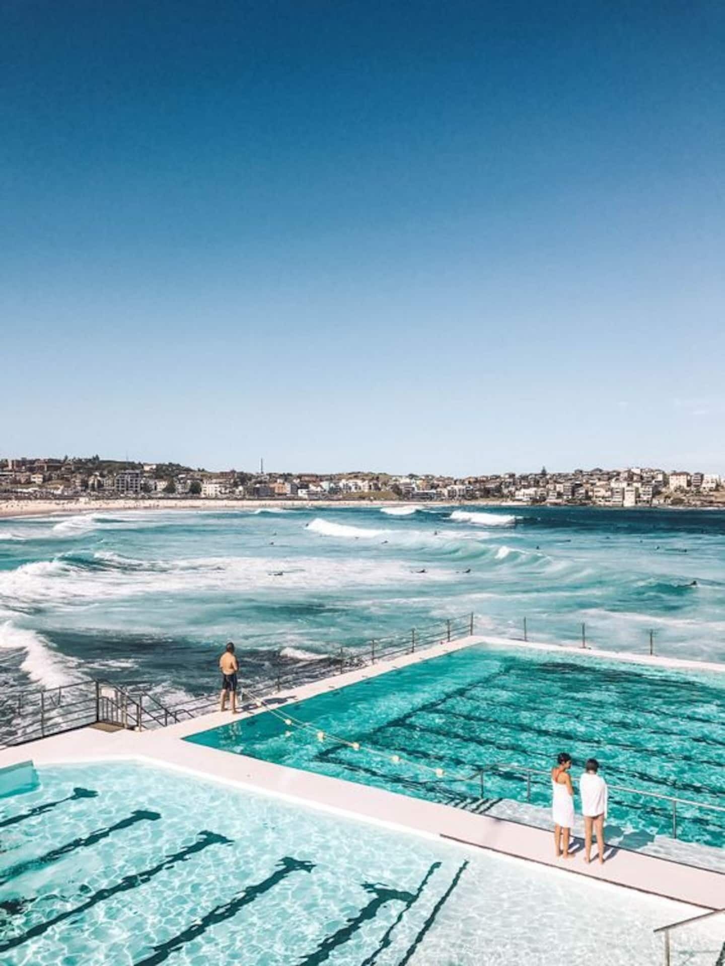 Breathtaking Bondi Beach — image 3