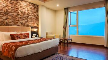 Kamar Double Premium | 1 kamar tidur, brankas, setrika/meja setrika, dan Wi-Fi gratis