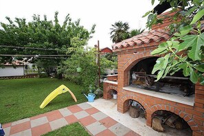 Property grounds - Apartment 823/1920 (Istria - Novigrad), 150m from the beach (Novigrad)