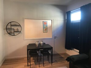 Apartment | In-room dining