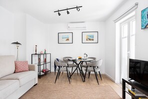 Älytelevisio, kirjoja