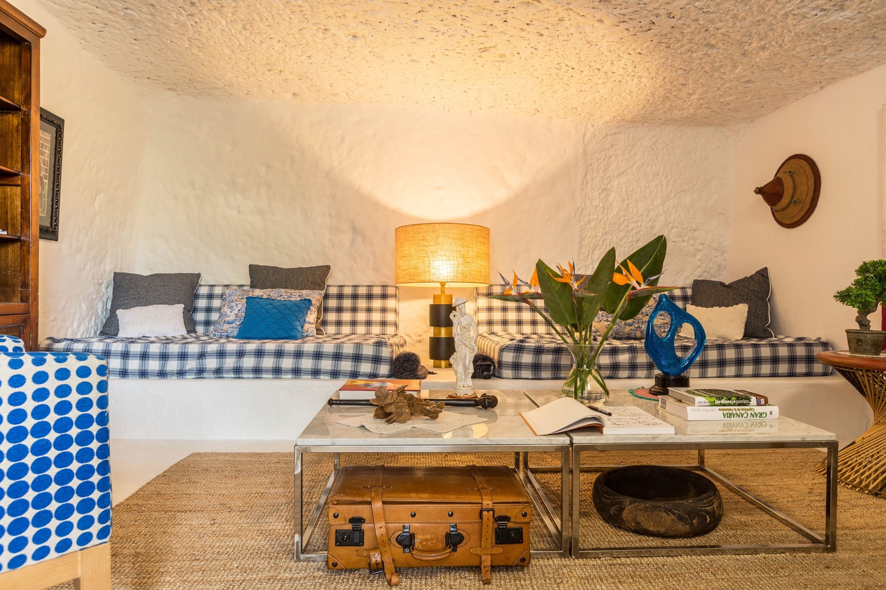 Holiday Home Cueva de Sacromonte with Mountain View, Wi-Fi & Terrace; Pets Allowed