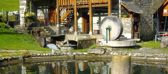 Alpine Apartment 200m from the Slopes for 6