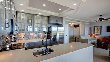 Apartment (1 Bedroom) | Private kitchen | Microwave, stovetop, dishwasher, coffee/tea maker