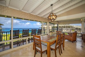 Apartment (2 Bedrooms) | In-room dining