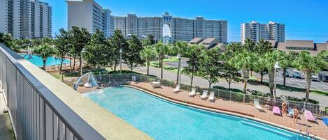 Lämmitetty uima-allas