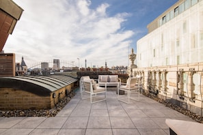 Panoramic-Suite, 3 Schlafzimmer, Terrasse | Blick auf die Stadt