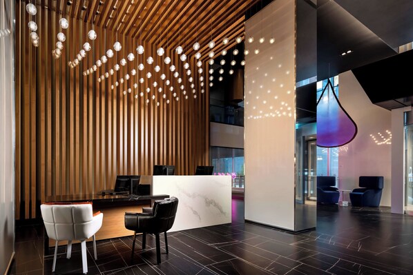 Reception - Humaniti Hotel Montreal, Autograph Collection (Montreal)