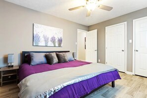4 bedrooms, iron/ironing board, WiFi, bed sheets