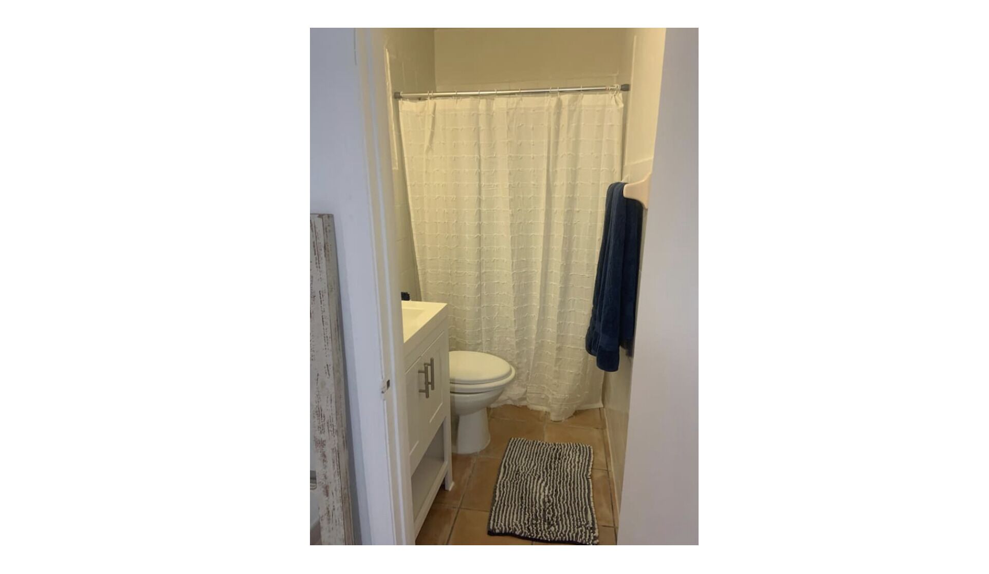 Charming Modern Full Studio in Little Havanna