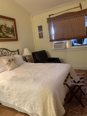 1 bedroom, iron/ironing board, WiFi, bed sheets - Little Lob Lolly of Point Clear (Fairhope)