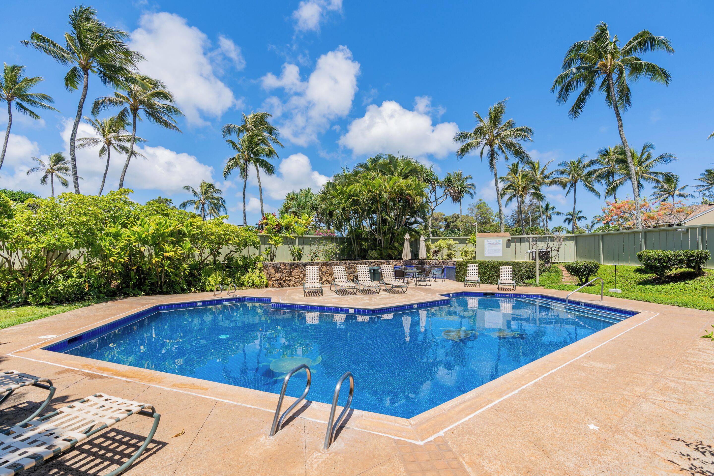 Enjoy a cozy stay close to it all!  Spacious living area with golf course views