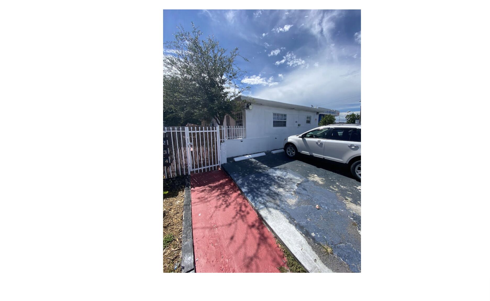 BIG Modern Beautiful 1/1 APT Garden Style building