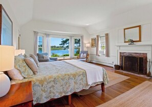 3 soverom, strykejern/-brett, internettilgang og sengetøy