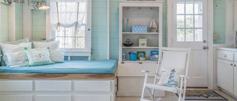 1 bedroom, iron/ironing board, Internet, bed sheets