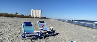 2BR1BA Close to Beach! Ocean Lakes! Golf cart incl. BR Remodeled. Newly Painted.