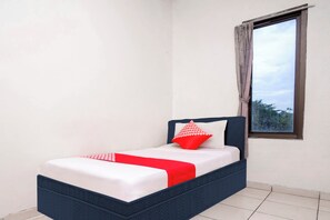 Room - OYO 2976 Graha Balfas (Samarinda)