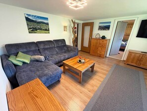 Apartment, Private Bathroom (mit Garten-und Bergblick) | Lounge - Bi-dr-gondamaika (Mittelberg)