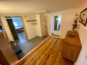 Appartement Confort, salle de bains privée, vue montagne (mit Balkon)