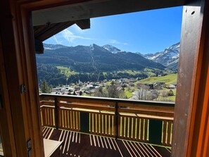 Comfort Apartment, Private Bathroom, Mountain View (mit Balkon)