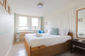 1 chambre, fer et planche à repasser, Wi-Fi, draps fournis