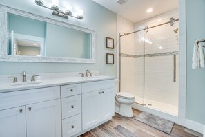 Bathroom - The San Box (Port St. Joe)