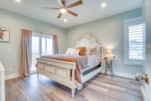 Room - The San Box (Port St. Joe)