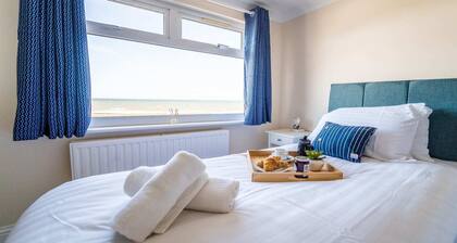 Stunning Sea View Penthouse - 2 Bedroom - 2 Bathr