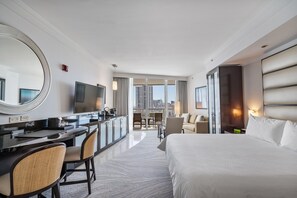 Ferros/tábuas de passar roupa, berço de viagem, Wi-Fi de cortesia