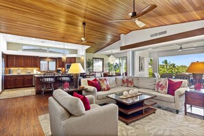 Smart-TV, Musikbibliothek, Stereoanlage, Drucker