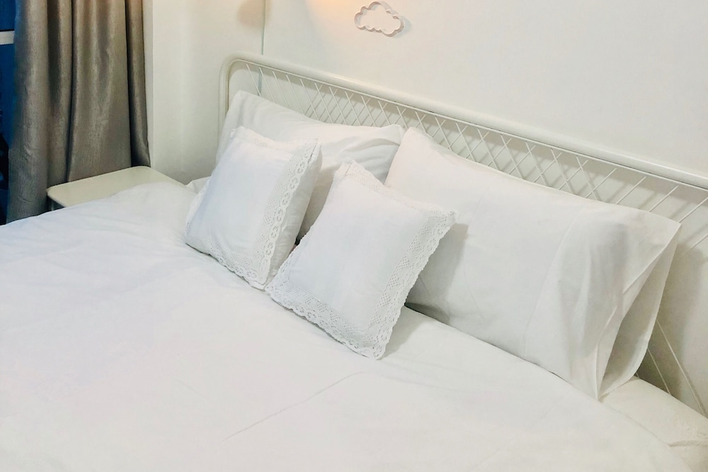 NEW COZY MODERN ROOMS