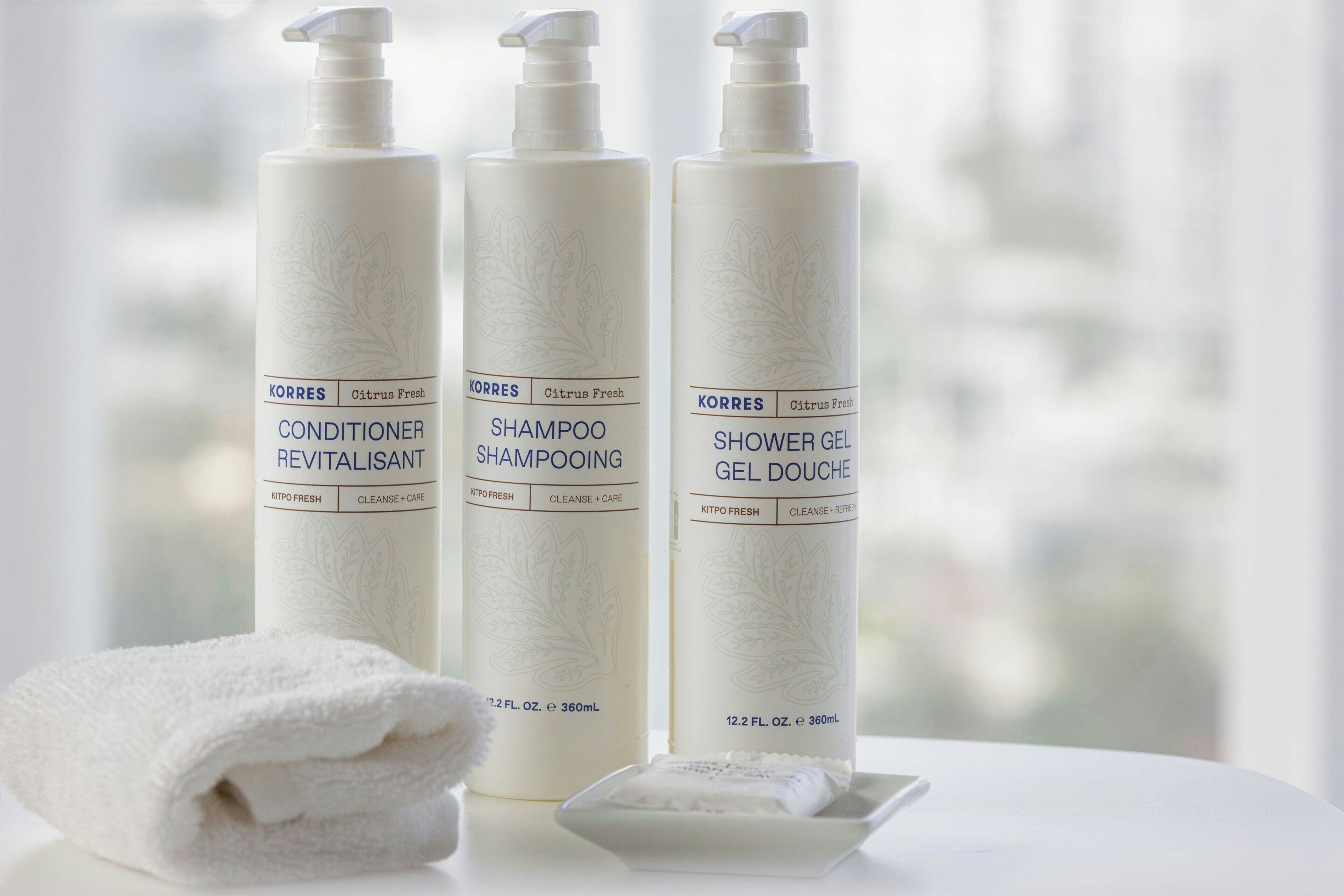 Rainfall showerhead, free toiletries, hair dryer, bathrobes