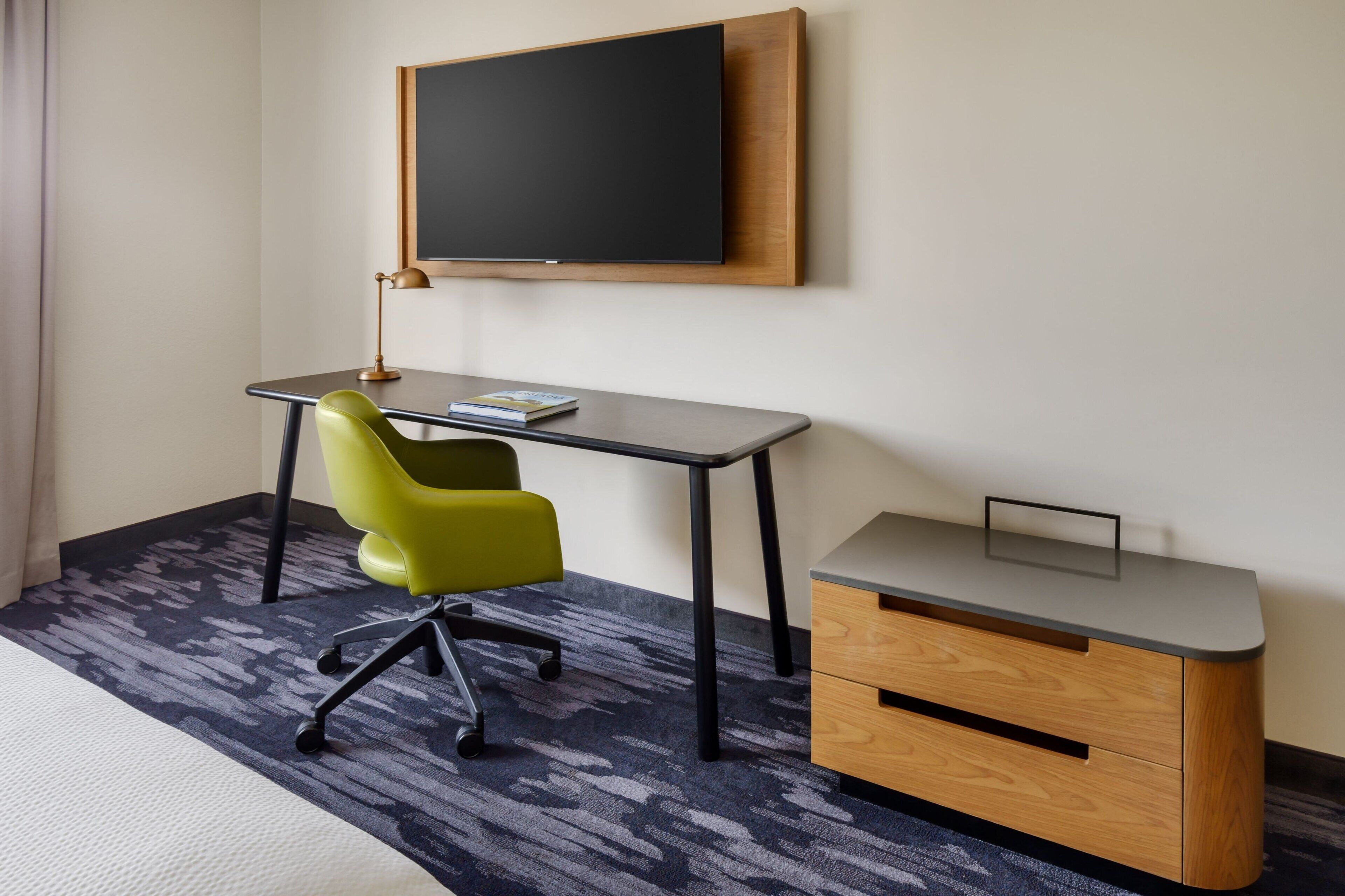 down duvets, desk, iron/ironing board, free wifi