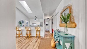 Interior - BEACH BUNGALOW 30a- Seacrest W- HTD POOL-LSV-KAYAKS-BIKES- 2 Min 2 Beach & Lake! (Seacrest)