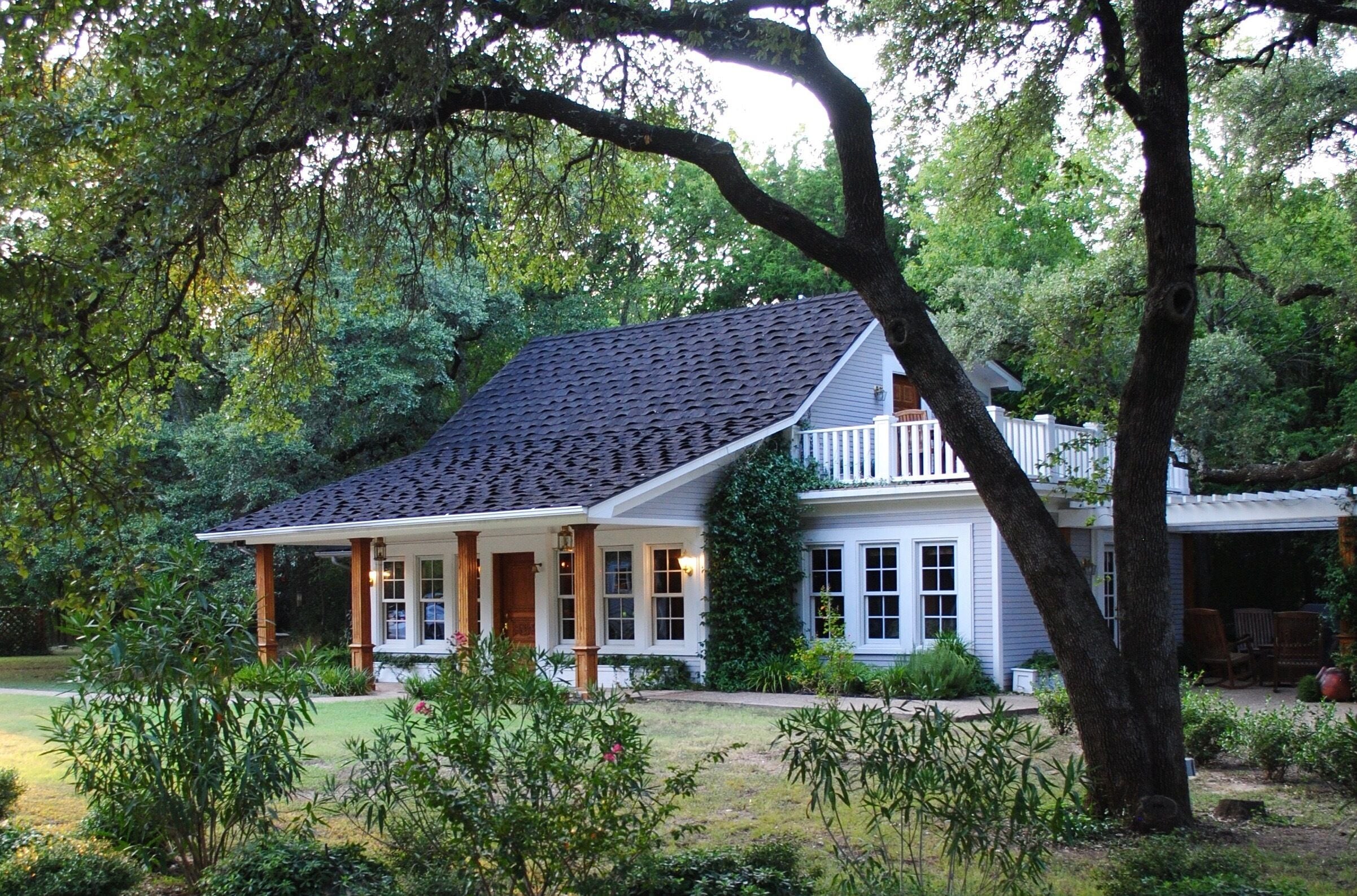 Tell Story Walk - Private Cottage in the Country