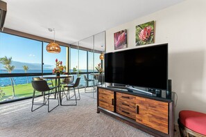 Interior - 405 – Lovely Oceanfront Unit With Amazing Views! (Kihei)