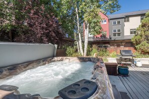 Appartement, 2 slaapkamers | Zwembad | Een buitenzwembad