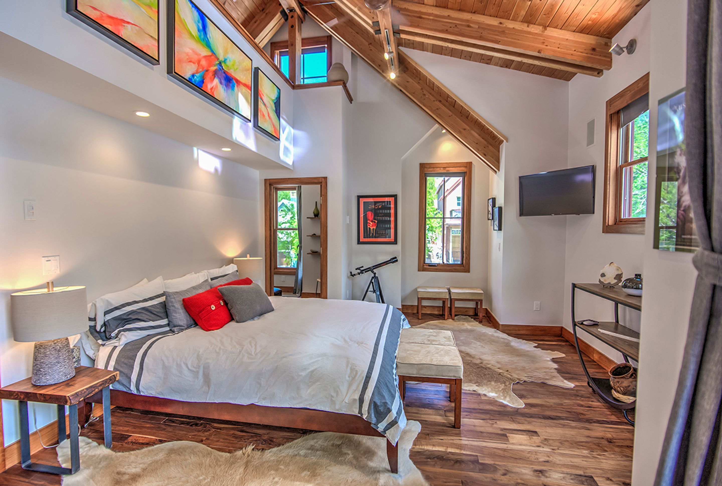 Townhome, 3 Bedrooms | 3 bedrooms, individually decorated, individually furnished