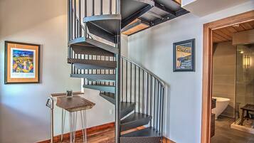 Townhome, 3 Bedrooms | Interior