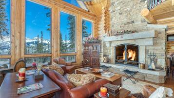 House, Multiple Beds | Living room